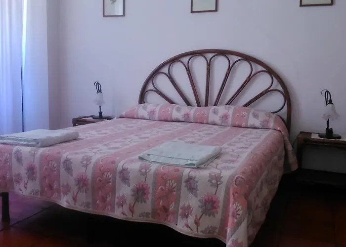 Bed & Breakfast Istentales 3*